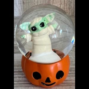 ⚡️Halloween Baby Yoda Snow Globe⚡️
